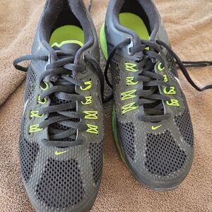 Nike Men’s Black & Neon Green Running Shoes